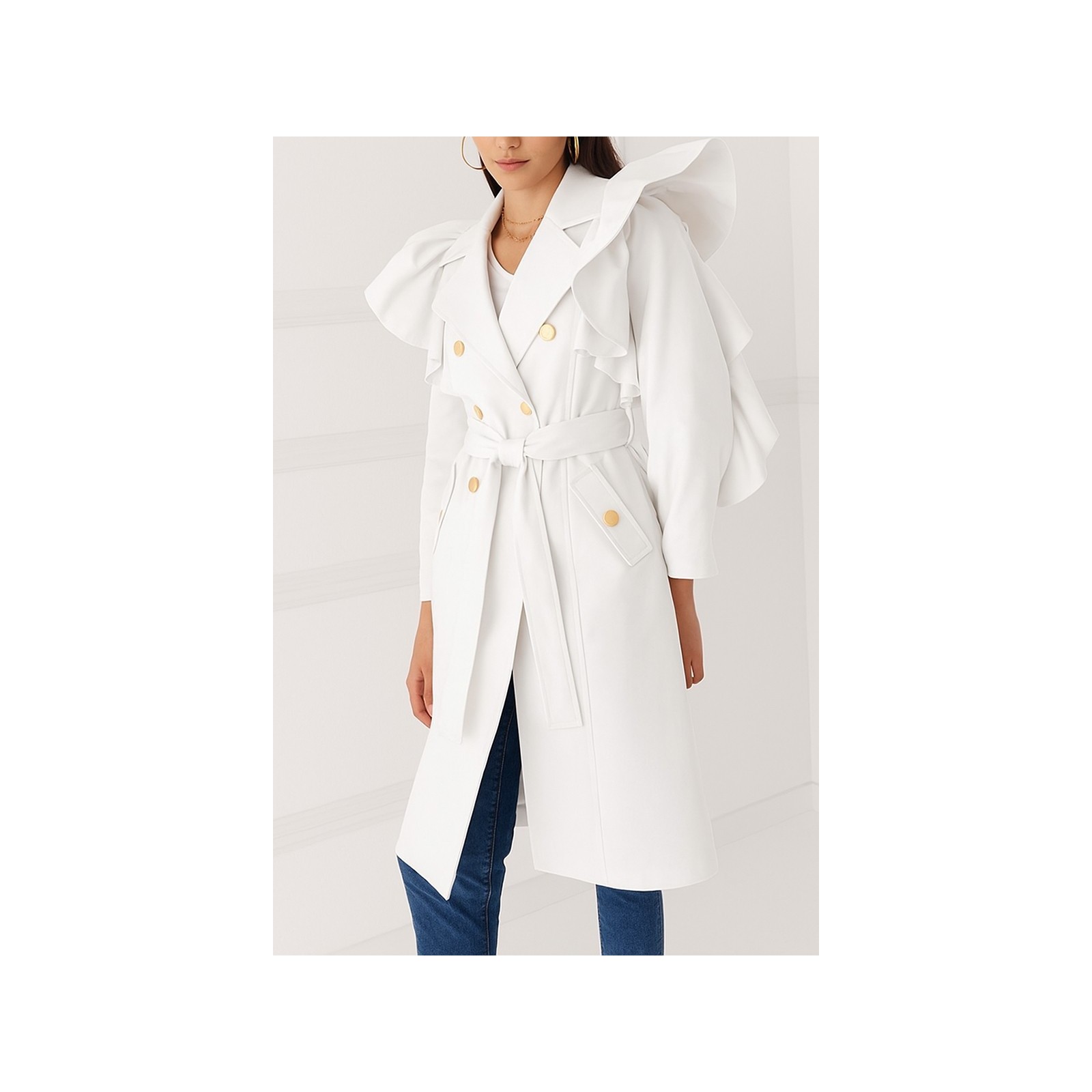 gabardina con volantes larga de color blanco