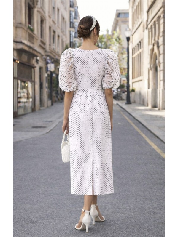Vestido midi en plumetti blanco para mama de comunion o novia civil