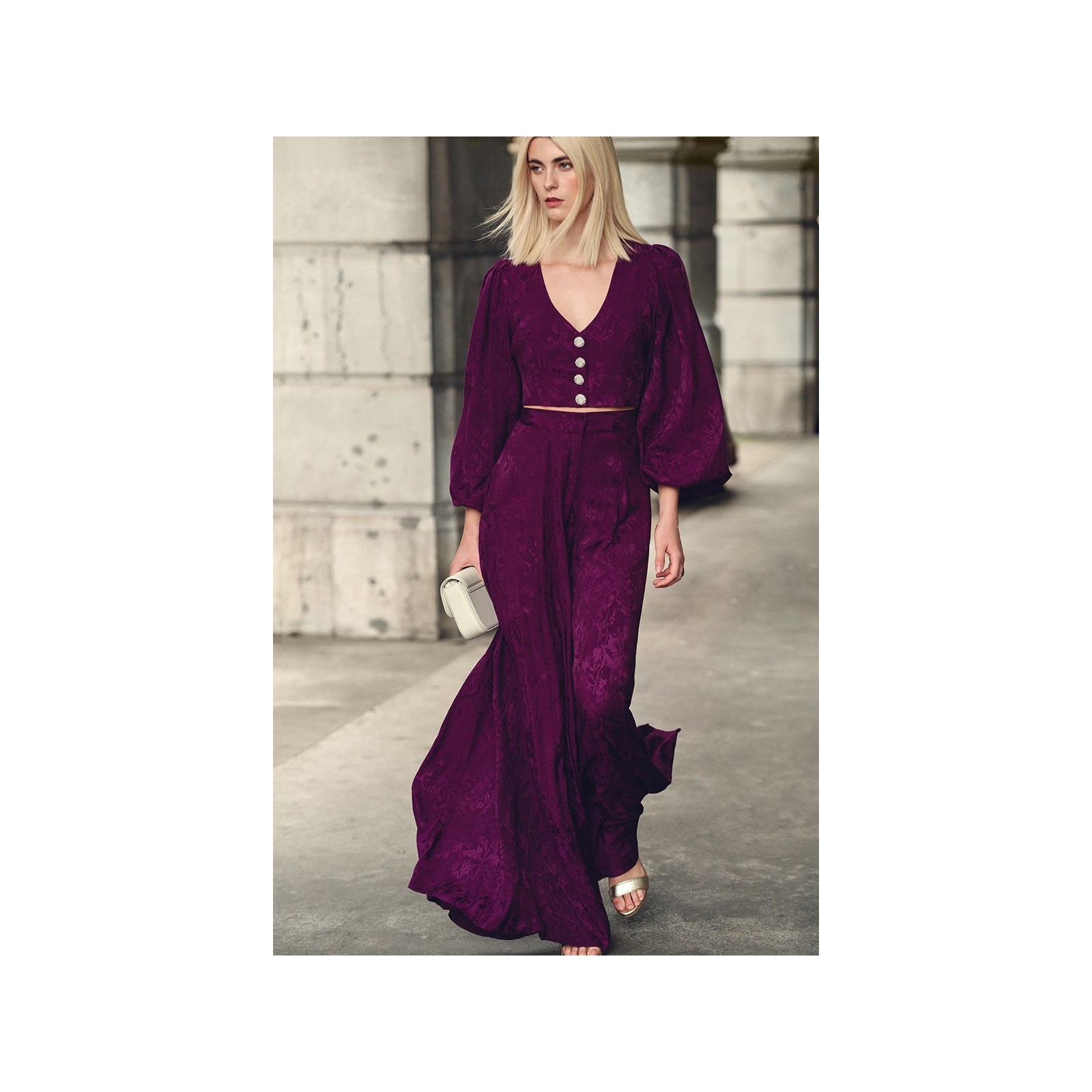 falda pantalon brocado morado invitada boda fiesta civil mama de