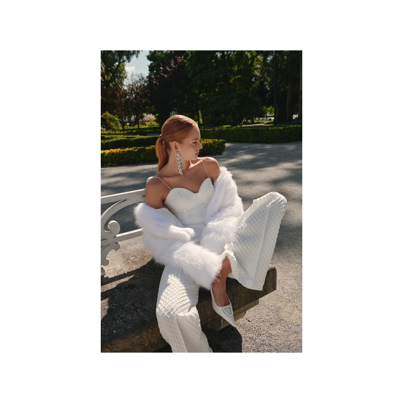 Pantalon palazzo de jacquard brocado blanco geometrico para novia