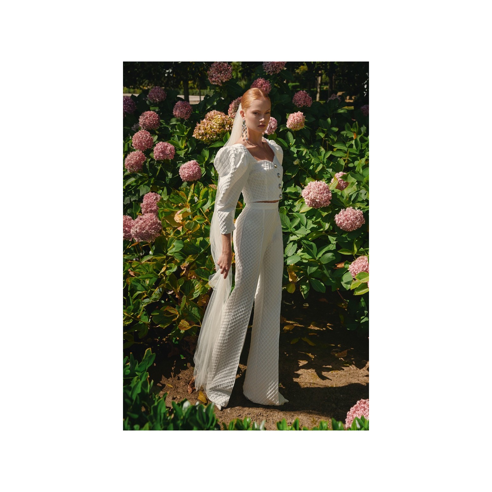 Top joya brocado blanco geometrico escote corazon novia civil boda