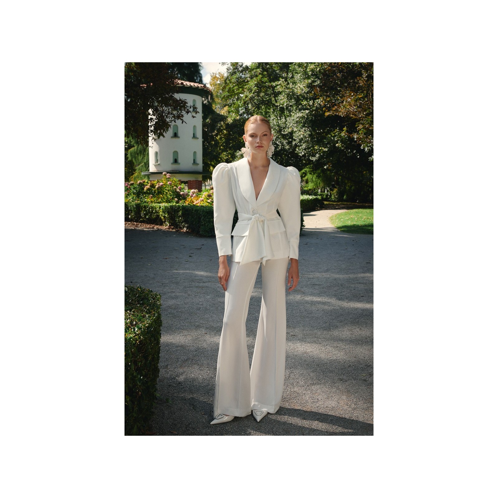 Chaqueta americana crepe blanco manga abullonada