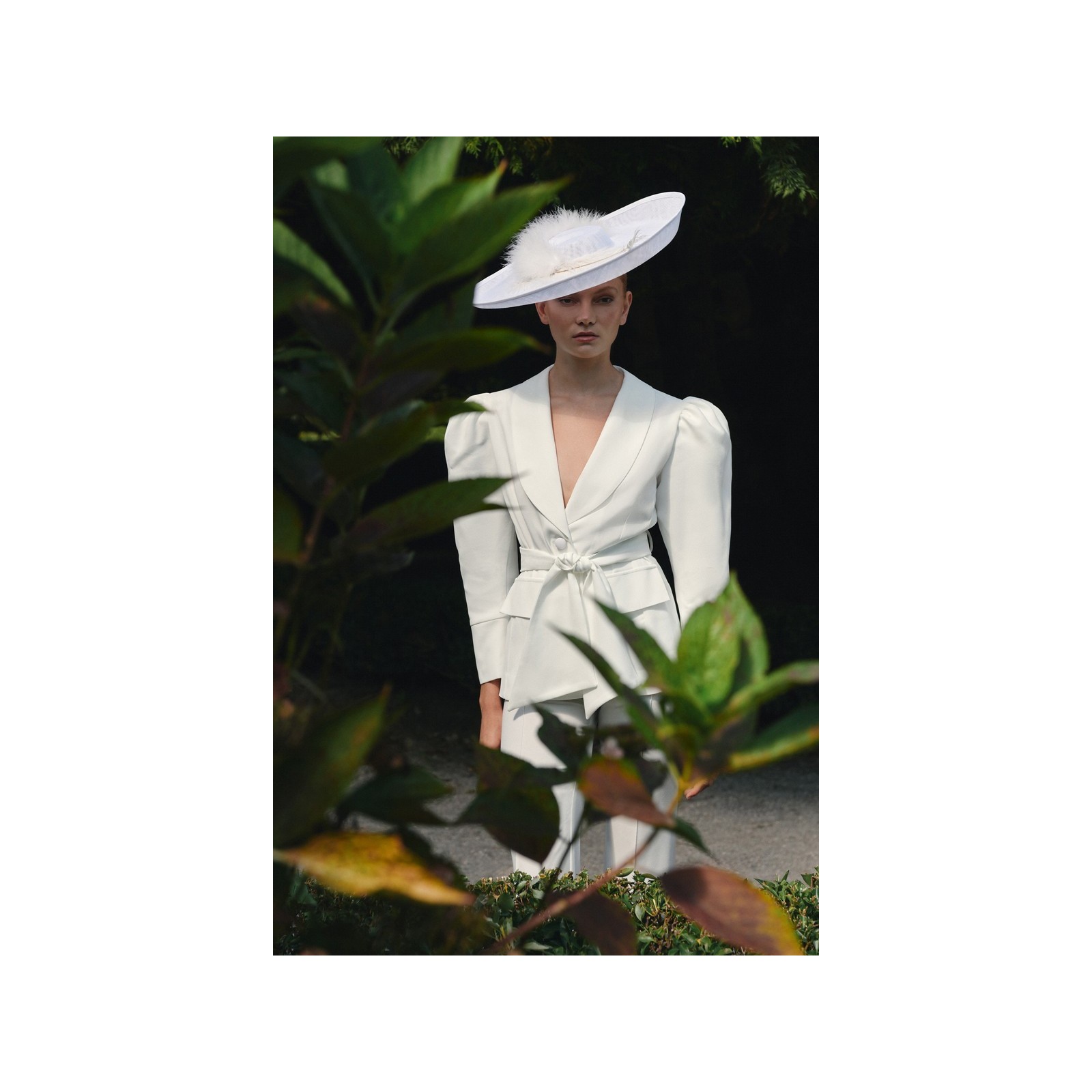 Chaqueta americana crepe blanco manga abullonada